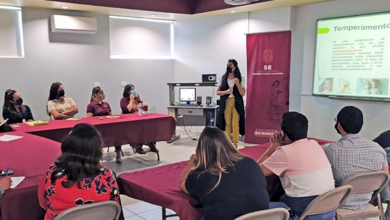 Capacita Secretaría de Educación a funcionarios públicos