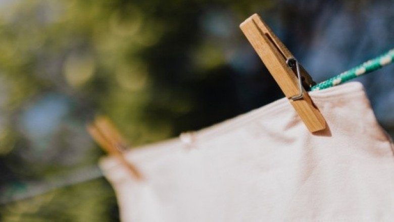 Mujer denuncia a vecina en el 911 ¡por tender su ropa interior!