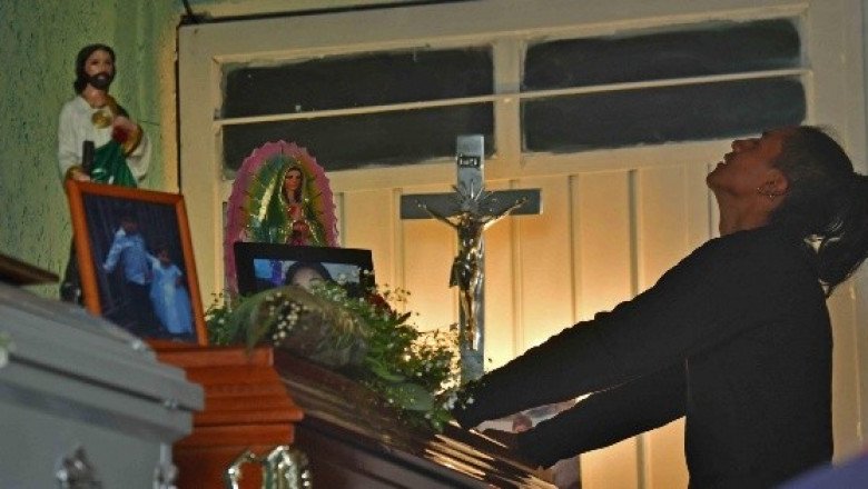 "Que diosito me lleve para abrazarnos": padre que perdió familia en el Chiquihuite