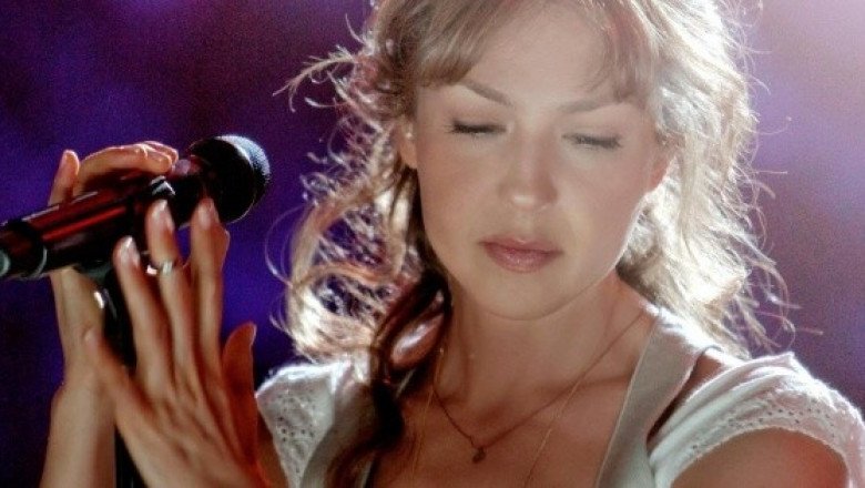 Se inunda casa de Thalía tras fuertes tormentas