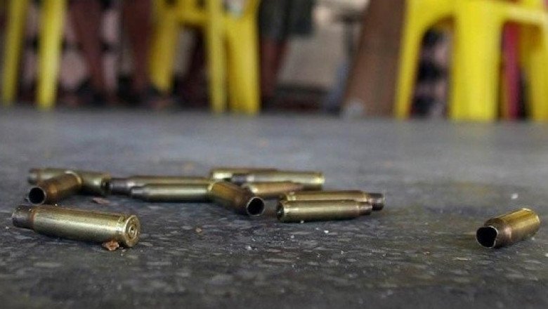 Disparan a mujer en la cabeza tras negarse a entregar una laptop