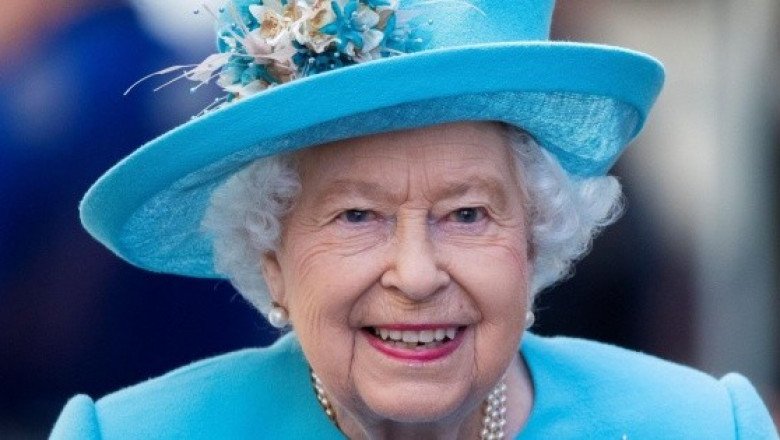 La reina Isabel II pasó la noche en un hospital para someterse a exámenes