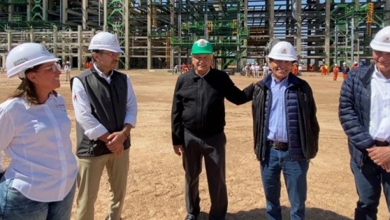AMLO promete que en 2023 estará lista planta coquizadora en Tula