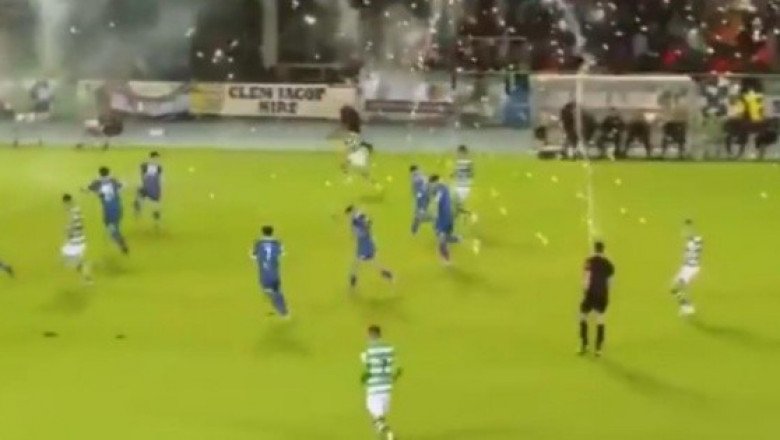 Suspenden partido en Irlanda por fuegos artificiales; uno le explotó a jugador (Video)