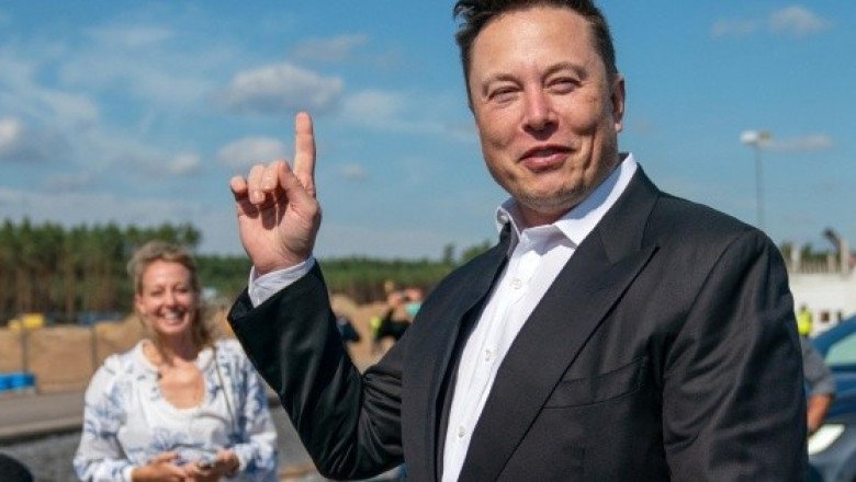 Elon Musk lanza oferta multimillonaria para comprar Twitter