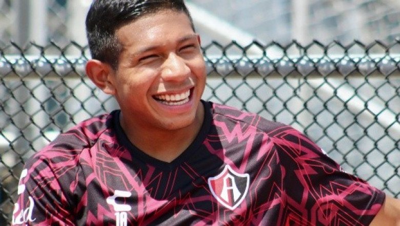 ¡Oficial! Edison Flores es nuevo jugador del Atlas