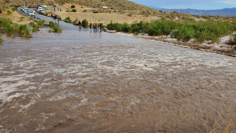 De nuevo baja agua de la sierra