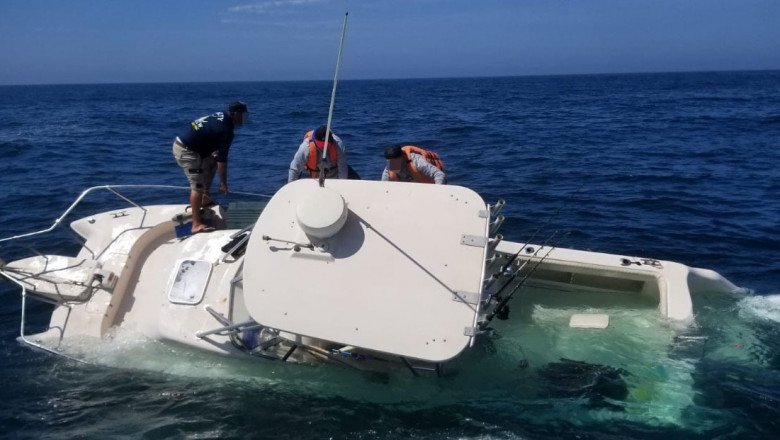 Son rescatadas 6 personas a bordo de catamarán que se hundía