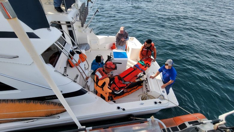 Rescata SEMAR a hombre lesionado en el mar