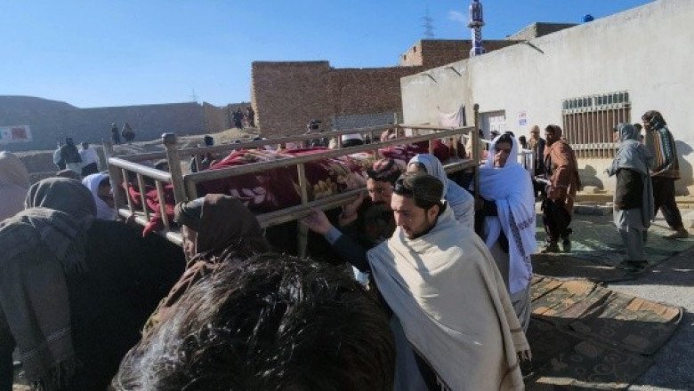 Mueren al menos 18 personas por inhalación de químicos en Pakistán