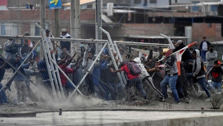 Perú mantiene dos aeropuertos cerrados por protestas que han dejado 45 muertos