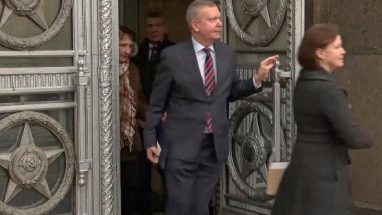 Rusia y Estonia expulsan a sus embajadores en medio de acusaciones