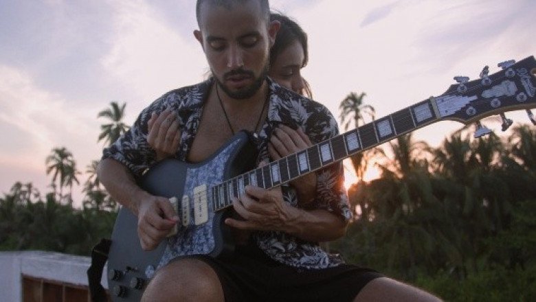 Pez Kokomo, un músico emergente que vive la dualidad del mar y la ciudad