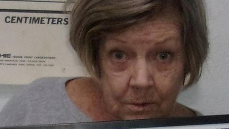 La mujer de 78 años que fue arrestada después de robar un banco por tercera vez en su vida