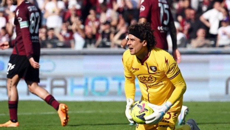 ¡8 partidos sin perder! Salernitana de Guillermo Ochoa golea 3-0 al Sassuolo