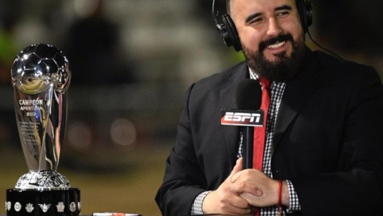 ¡Entérate! Equipo de la Liga Premier le hace propuesta a Álvaro Morales para ser su DT