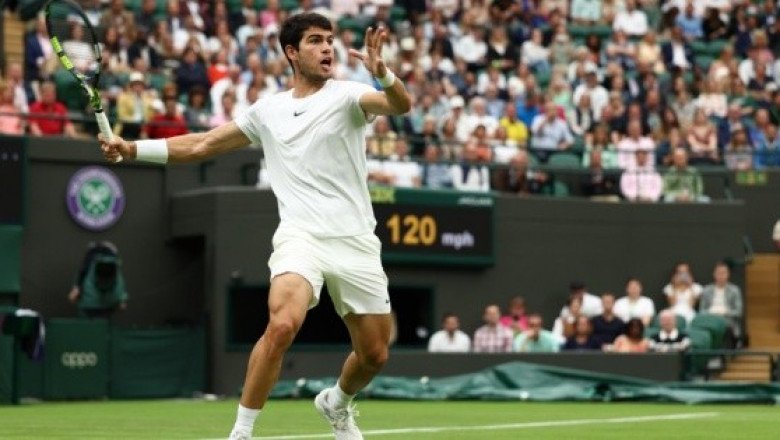 Carlos Alcaraz arrolla en su debut en Wimbledon