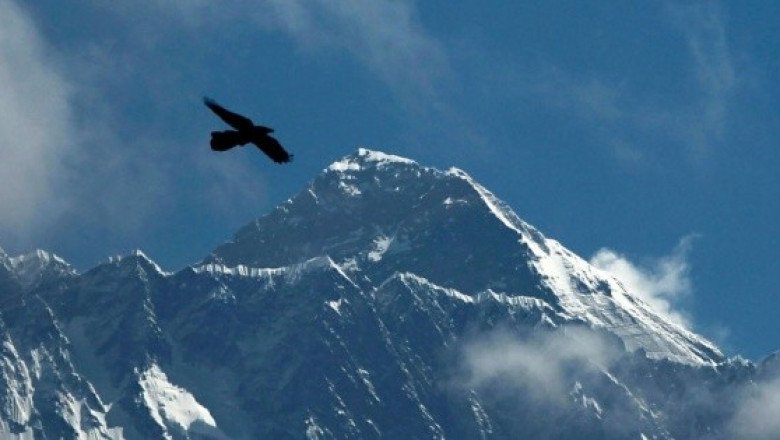 Última hora: Mueren 5 turistas mexicanos al estrellarse helicóptero en Nepal