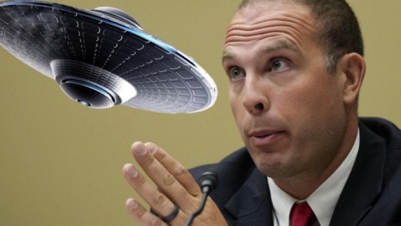 Exfuncionario de la Fuerza Aérea revela que EU oculta un programa de ovnis