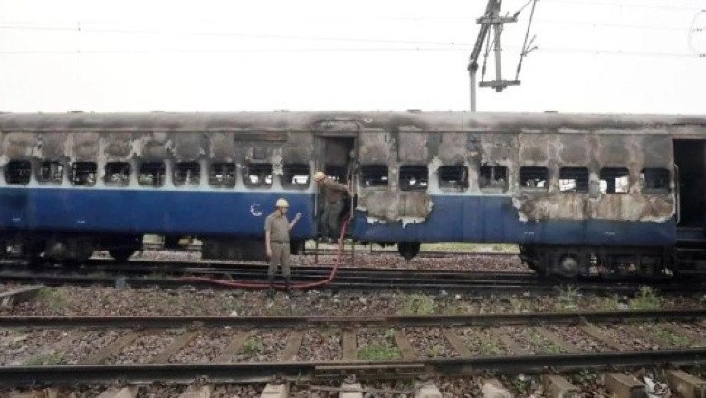Mueren nueve personas por un incendio en un vagón de tren en el sur de la India