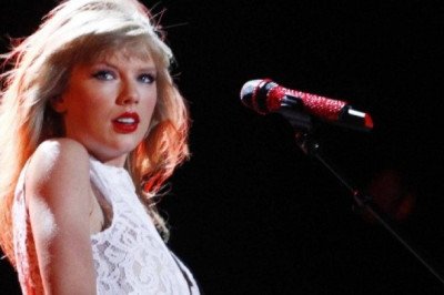 ¿Ya lo intentaste? Mira qué pasa si buscas Taylor Swift en Google
