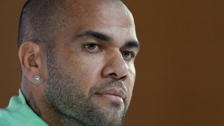 Fiscalía pide 9 años de cárcel para Dani Alves por violación