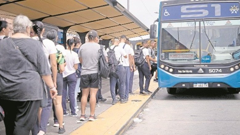 Devaluación argentina beneficia turismo y pega a empresas mexicanas