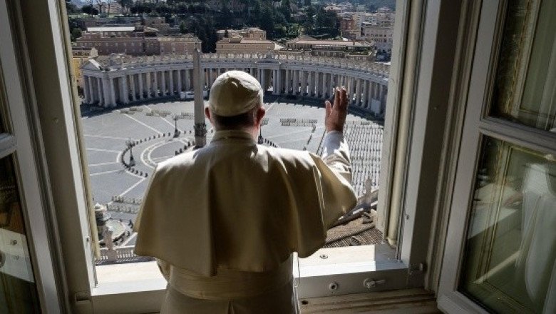 Iglesia aclara que no puede bendecir uniones del mismo sexo