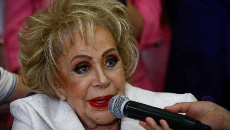 Reportan hospitalización de Silvia Pinal