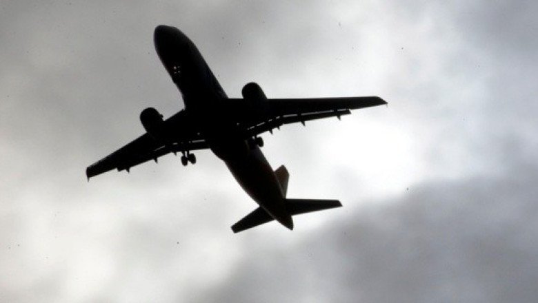 Avión ruso se estrella en Afganistán; localizan con vida a 4 de los 6 pasajeros