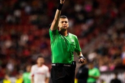 Futbol añadiría tarjeta color azul; así se utilizaría