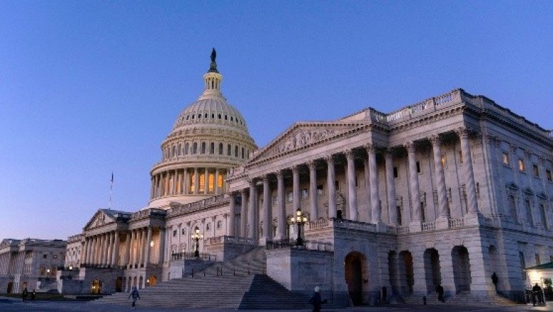 Senadores republicanos impiden la aprobación de plan fronterizo bipartidista con ayuda para Ucrania