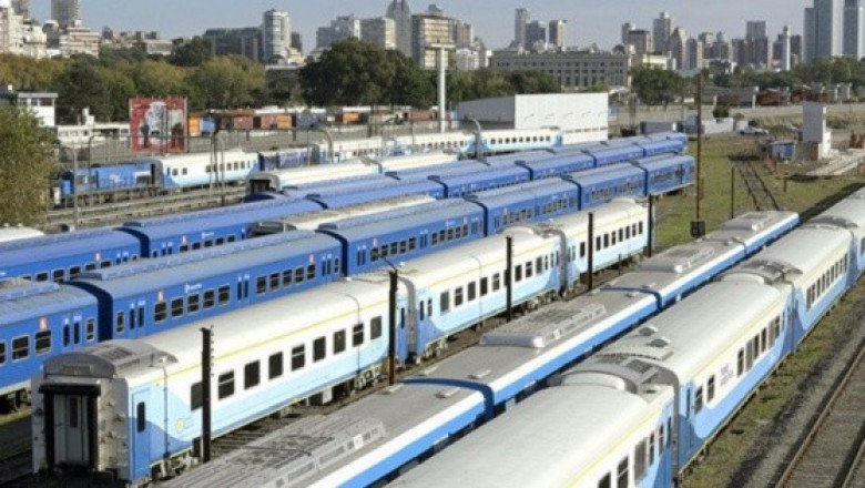 Gobierno de Milei enfrenta paro de trenes por falta de mejoras salariales