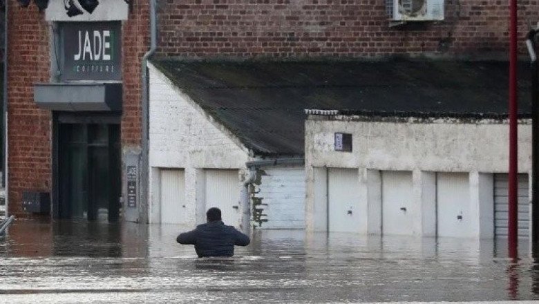 Cuatro muertos por el temporal en Francia y otras cuatro personas desaparecidas