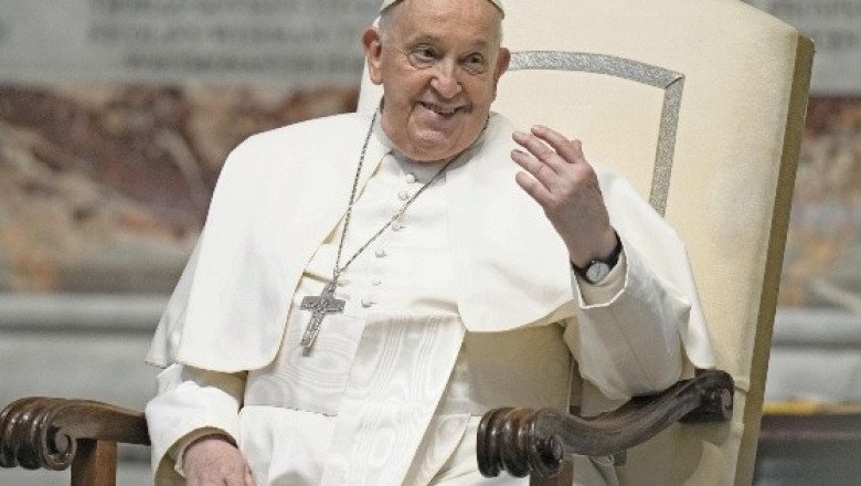 Ucrania debería negociar el fin de la guerra: Papa