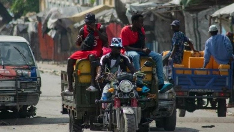 Los saqueos se apoderan de Puerto Príncipe en Haití