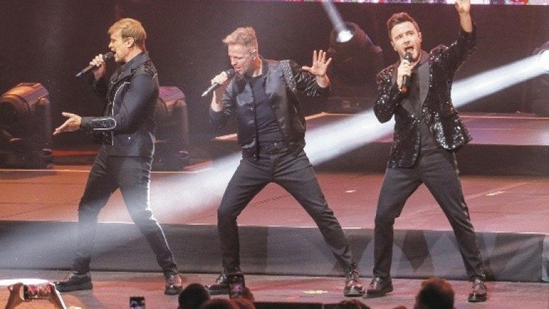 Westlife ofrece un show tan “salvaje” como de ensueño