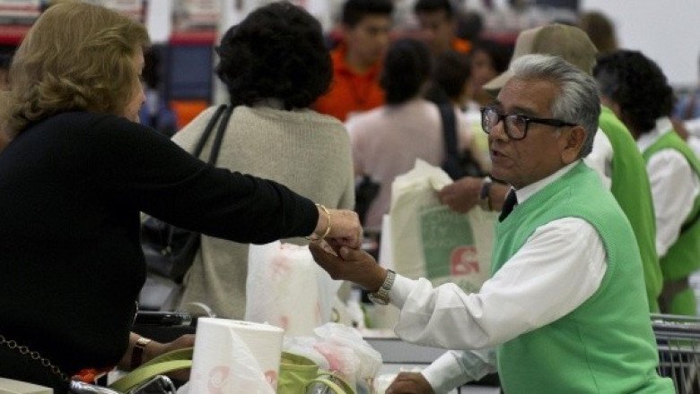 Acusan robo por reforma en Afores