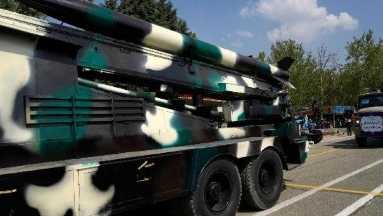 Irán activa baterías antiaéreas en varias provincias; se registran explosiones en Isfahán