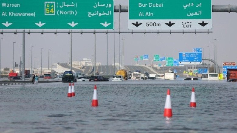¿La siembra de nubes en EAU tuvo que ver con las inundaciones en Dubái?