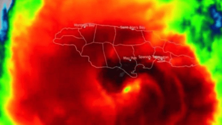 Más de 400 mil jamaiquinos sin luz tras el impacto del fenómeno natural del huracán Beryl