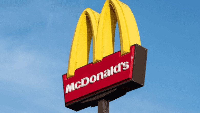 Estudiante contrae insuficiencia renal tras comer hamburguesa de McDonald's