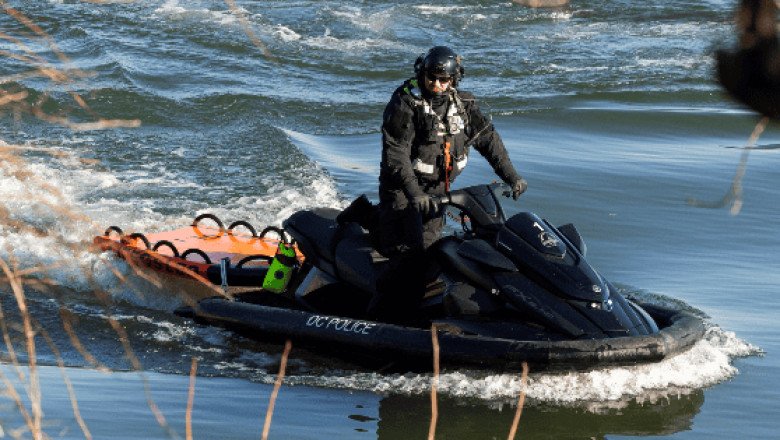 Pentágono revela qué hacía el helicóptero que chocó con el avión en Washington