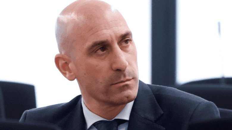 Rubiales recibe sentencia por agresión sexual a Jenni Hermoso