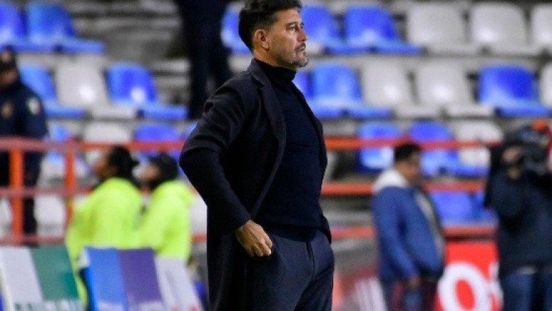 Gustavo Lema es destituido como entrenador de Pumas