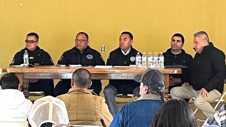 Fiscal Regional de Ensenada dialoga con habitantes de Real del Castillo