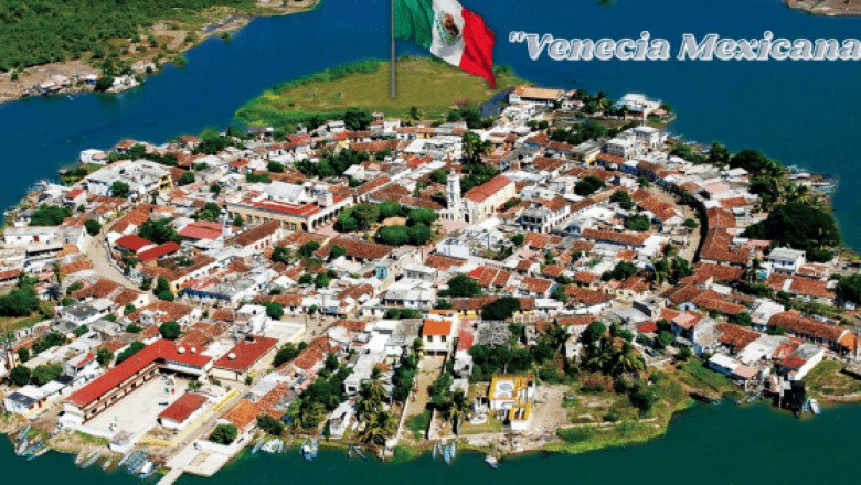¿Qué pueblo es conocido como la "Venecia Mexicana"?
