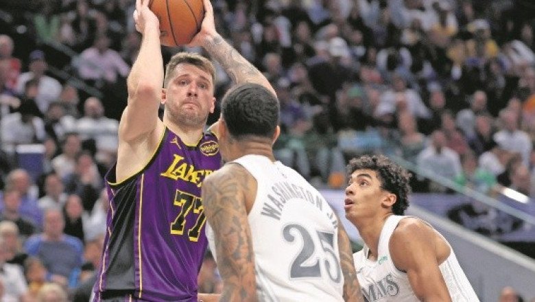 NBA: Un emocionado Doncic se luce ante los Mavs