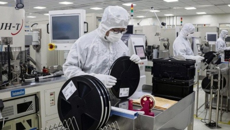 Excepción de aranceles a computadoras y chips es temporal, advierte Trump