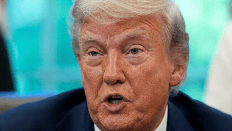 Trump señala que continúa entrada de fentanilo desde Canadá y México
